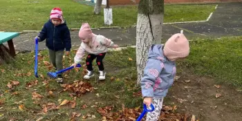 Маленькие помощники в большом осеннем деле